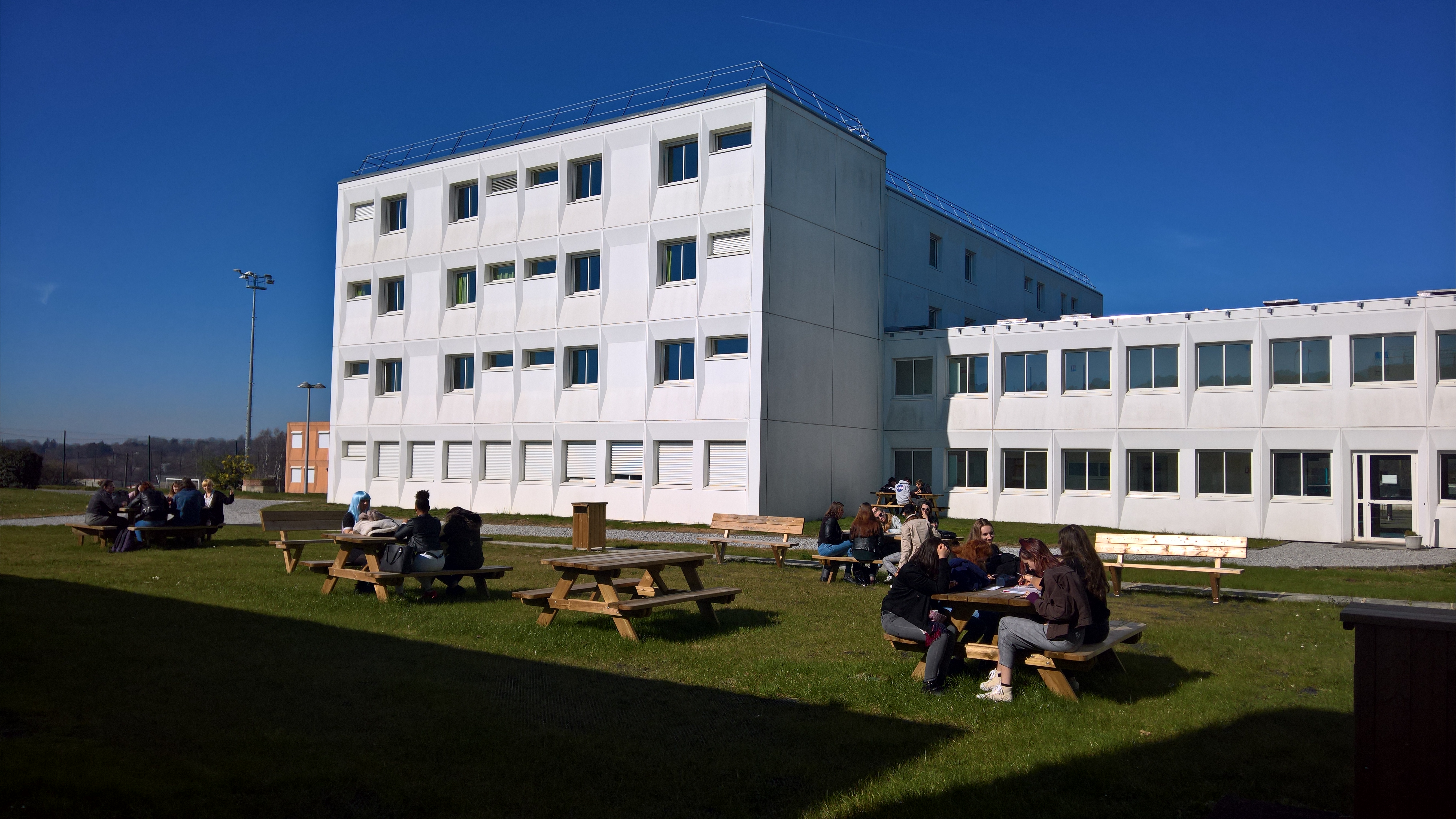 Vie scolaire élève lycée professionnel règlement cours réussite CPE